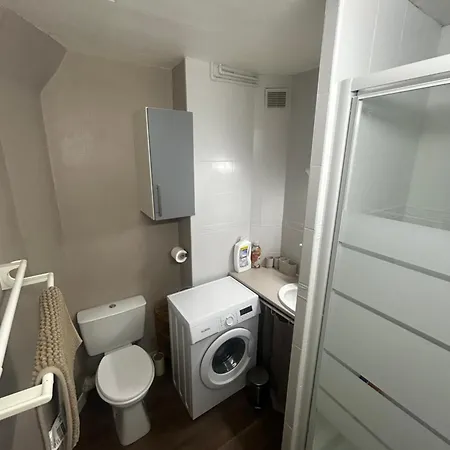 Apartment T2 Cosy Au Coeur De Parking Gratuit Et Arrivee Autonome Caen